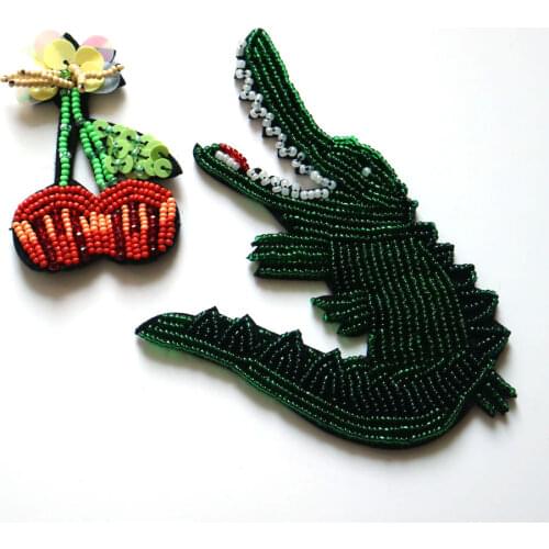 Fashion cherry Rhinestone beaded Patches for clothing Embroidery Sequin applique animal parches ropa DIY Sewing Embroidery badge