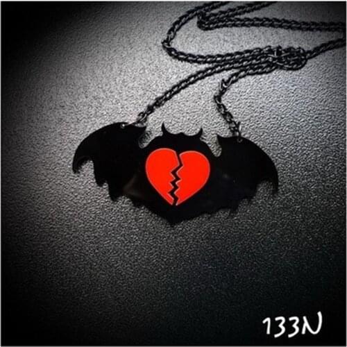 New Fashion Geometric Acrylic Skull Creative Bat Pendant Necklace Punk Night Club Neo-Gothic Broken Heart Wing Necklace