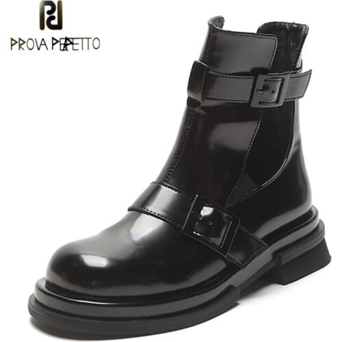 Martin Boots Womens Autumn Thin Section Womens New Wild Thin Hollow Belt Buckle Chelsea Boots French Fried Street Short Boots