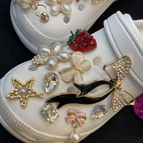 Brand Designer Butterfly Custom Series Croc Shoe Charm Bling Rhinestone Metal Charms For Girls Shoe Decoration Accessories Gifts