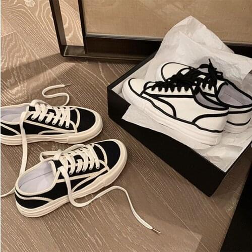 Summer 2021 dissolving shoes ins tide wild lazy shoes trend black and white canvas shoes women