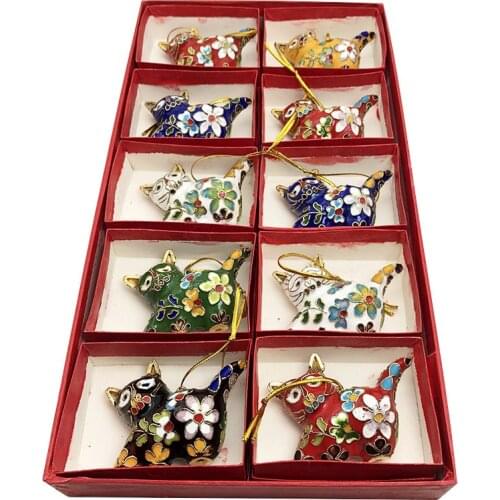 Wholesale 10 pieces of Chinese handmade cloisonne enamel cat ornaments decoration Christmas decoration