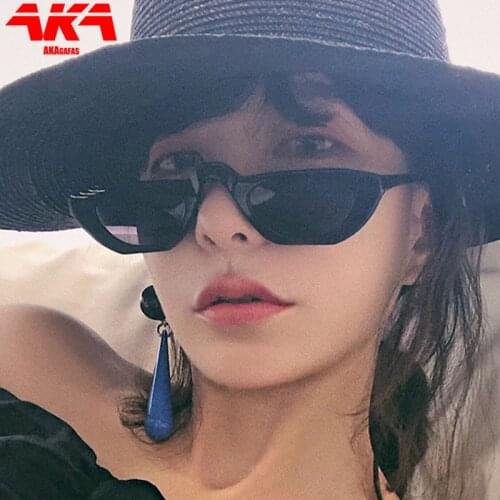 AKAgafas Cat Eye Women Sunglasses 2021 Vintage Small Frame Sun Glasses Metal Classic Female Driving Eyewear Mirror Oculos De Sol
