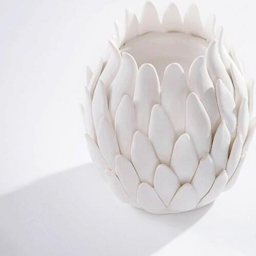 New Home Furnishing Creative Figurine Pine Lotus Lotus Wedding Ceramic Candlestick Ornaments For Home Decoration