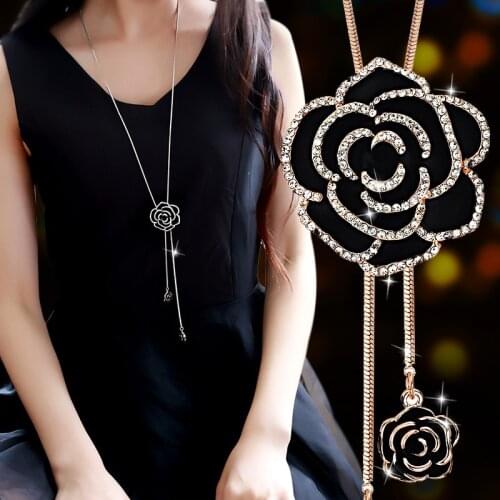 Korean Flower Pendant Necklace For Women Girl Crystal Sweater Chain Snake Link Charm Trendy Party Females Jewelry