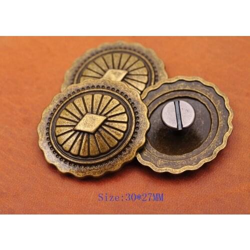 10X 30*27MM Antiqe Brass Tribal Beauty Diamond Flower LEATHERCRAFT Belt Leather Project Case CONCHOS Screwback