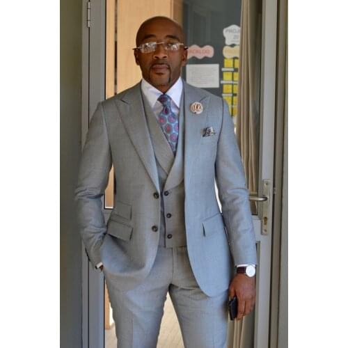 Hot Sale Two Buttons Light Grey Groom Tuxedos Peak Lapel Groomsmen Mens Wedding Prom Suits (Jacket+Pants+Vest+Tie) NO:119