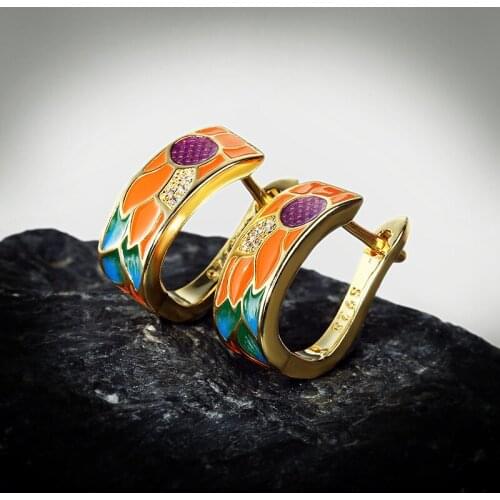 CHARLINLIOL Luxury Gold Color Flower Leaf Enamel Earrings Ladies Symmetrical Huggie Earring Shiny Zircon Stone Statement Jewelry
