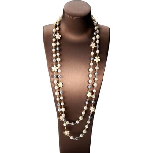 Most Popular Jewelry Accessories White&Gray Colors Imitation Pearls Beaded Flower Pendants Women Sweater Pearl Long Necklace