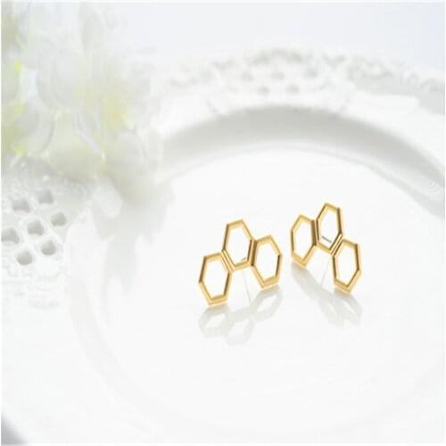 2017 new fashion Hot selling Jewelry delicate hexagon Earrings Modern Beautiful Studs Earrings for Women