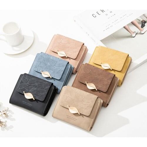 Women Fashion Short Leaves Printing Wallets Female Zipper Hasp Metal Leaves Leather Coin Purses Ladies New Frosted Letters Cards