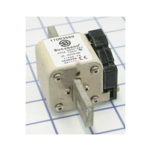 Fuses: 170M3658 40A 690V / 170M3659 50A / 170M3660 63A / 170M3661 80A 690V (1*FKE/78) aR