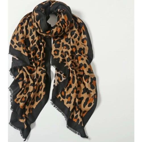 2021 Fashion Newest Leopard Printed Cotton Viscose Printed Scarf Shawls Wraps Hijabs 10pcs/lot