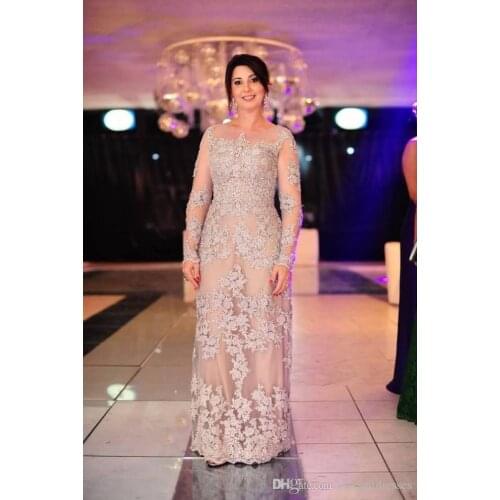 Vintage Lace Mother of the Bride Dresses Evening Wear 2020 Long Sleeves Floor Length Evening Gowns Plus Size Modest Maxi Formal