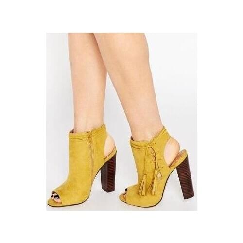 2019 Spring New Woman Fashion Army Green Yellow Brown Suede Cuts Out Peep Toe Square Heels Lace Up Tassel Fringe Sandals Shoes