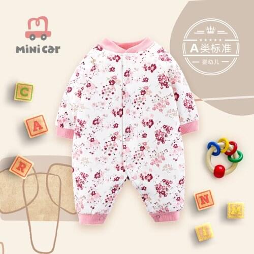 Newborn babys one-piece suit, hip-hop dress, female babys autumn and winter cotton jacket, warm and climbing clothes