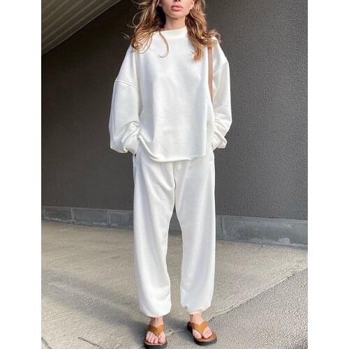 European and American Autumn Winter New Fashion Womens Wear Round Collar Long Sleeve T Shirt White Cotton Loose Sports