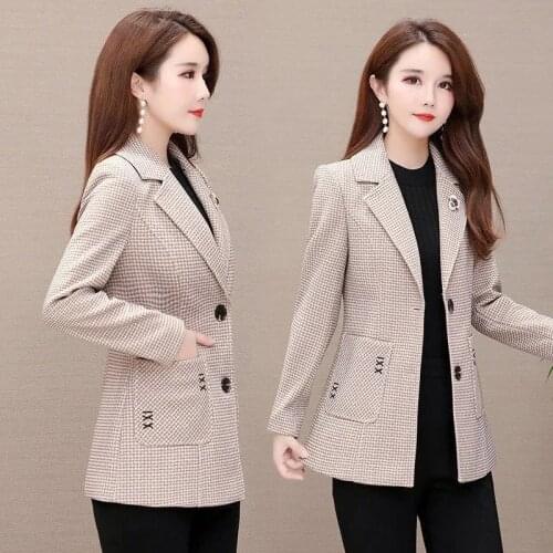 2021Spring Autumn New Blazer Ladies Plaid Plus Size 5XL Small Suit Jacket Middle-Aged Mothers Popular Short Small Suit Women255