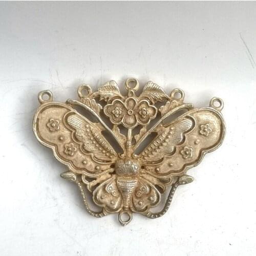 YIZHU CULTUER ART Collection Old Chinese Tibet Silver Carving Butterfly Amulet Pendant Decoration