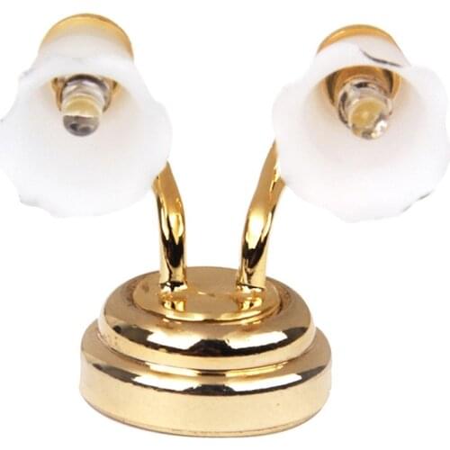 Mini Wall Lamp With Button Battery Golden Retro Simulation Light Miniature Dollhouse Decoration 1/12 Doll House Play Accessories