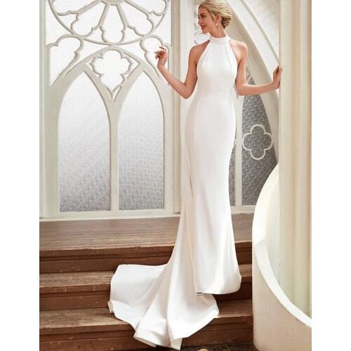 Fashion Halter Neck Satin Wedding Sleeve Beach Bridal Gowns With Sweep Tail