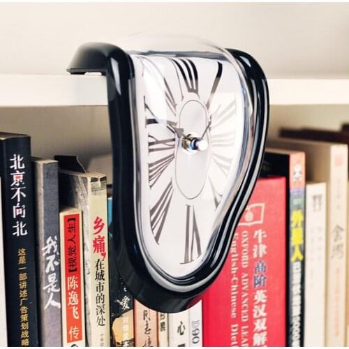 Melting Clock Fashion Surrealism Clock Table Desk Decoration Unique Style Special Gifts Living Room Fun Ornaments