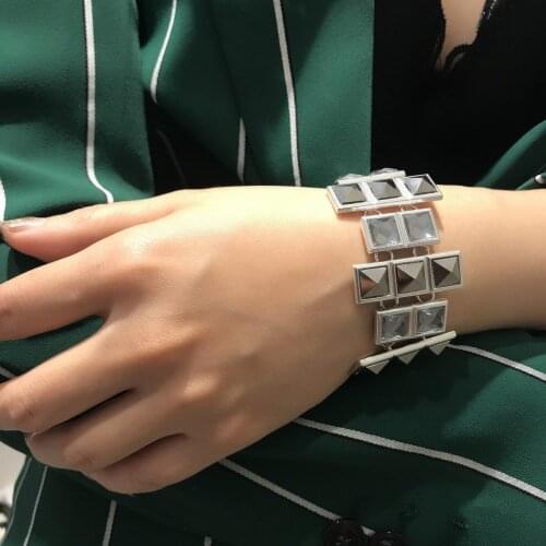 European and American cross-border jewelry, cool and temperament square zircon jewelry, simple glass crystal irregular bracelet