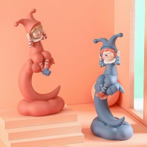 Clown Statue Sitting on The Moon Large Cute Fairy Sculpture Nordic Home Living Room Decoration Childrens Room Resin Figurines