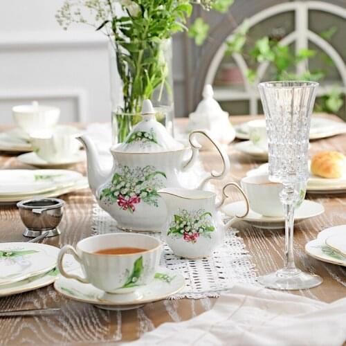 Porcelain Coffee Cup Set European Reusable Eco Friendly Tea Cup Set Travel Vintage Gift Box Tazas De Cafe Wedding Cup EB5BD