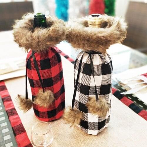 Christmas Wine Set Plaid Pattern with Fur Ball Decoration Home Party Dinner Bottle Accessory