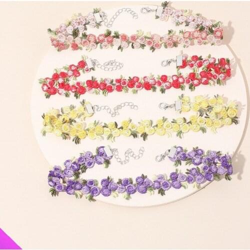 Wholesale 10 Vintage lace flower collar necklace ladies sweet and romantic short clavicle necklace 4 styles 2021 new products