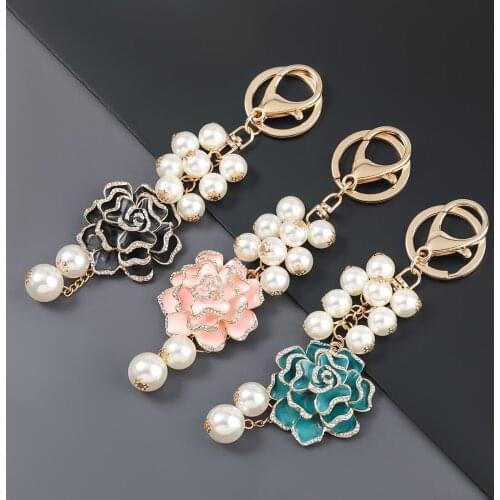 Pauli Manfi Fashionable and Simple Metal Imitation Pearl Dripping Oil Flower Car Key Empty Girl Backpack Pendant Accessory