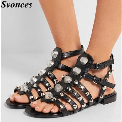 Svonces Women Gladiator Sandals Rivet Metal Decoration Summer Shoes Women Studded Flats Sandal Peep Toe Buckles Zapatos Mujer