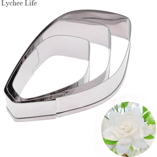 Lychee Life 3PCS Stainless Steel Lotus Petal Mold Soft Paper Clay 3D Flower DIY Cutting Mold Clay Tools