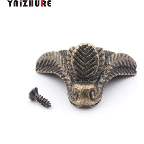 17*10mm 12pcs Vintage Zinc Alloy Jewelry Gift Box Wood Case Deco Carving Corner Protector Mini Furniture Foot Bronze Color