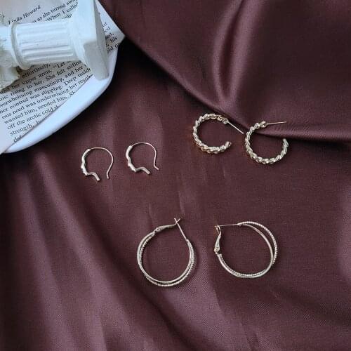 Drop Earrings for Women Simple Fashion Ring Earrings Head Portrait Hollow Geometric Earrings Jewelry Accessories Wholesale