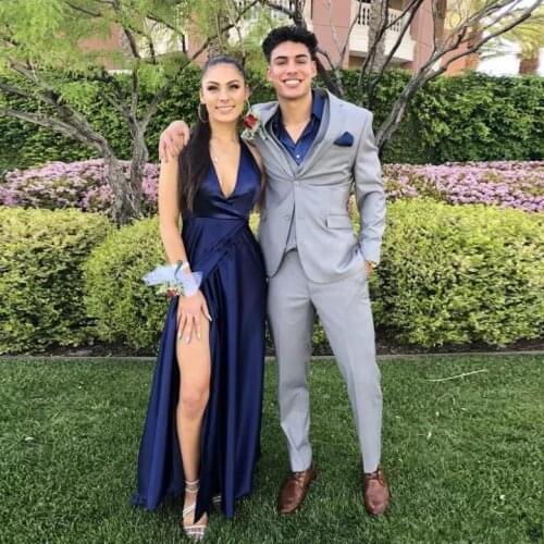 New Arrival Two Buttons Light Grey Groom Tuxedos Groomsmen Notch Lapel Mens Suits Blazers (Jacket+Pants+Vest+Tie) W:1041