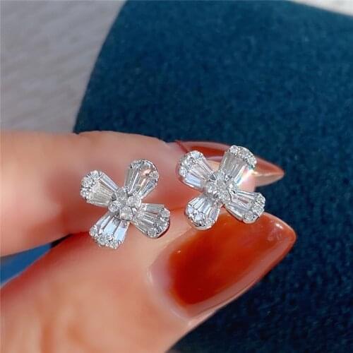 Huitan Korean Fashion Fresh Stud Earrings for Women Shiny Cubic Zirconia Stylish Accessories High Quality Silver Color Jewelry