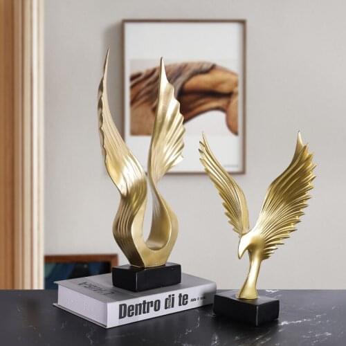 Eagle Decoration Office Desktop Decoration Resin Crafts Creative Home Living Room, Wine Cabinet Decoration Golden Color