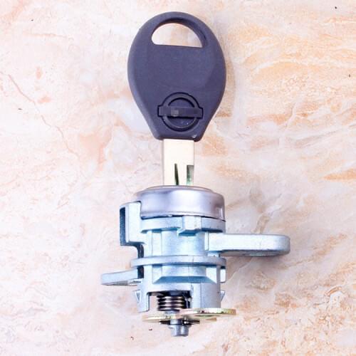 For Nissan A33 Left Car Door Lock Cylinder/Auto Car Locks Replacment With One Key