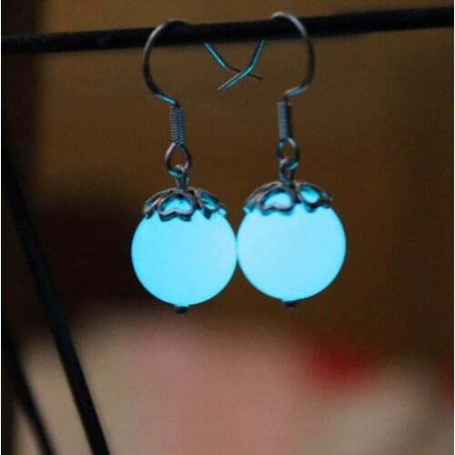 Night-luminescent Pearl Ear Cuff GLOW in the DARK Luminous beads eardrop Transparent Clip Earrings WOMEN girl gift