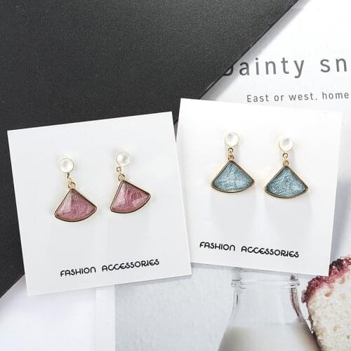 Fashion Metal Triangle Drop Earrings Imitation Pearl Crystal Earrings for Women Party Jewelry Accessories
