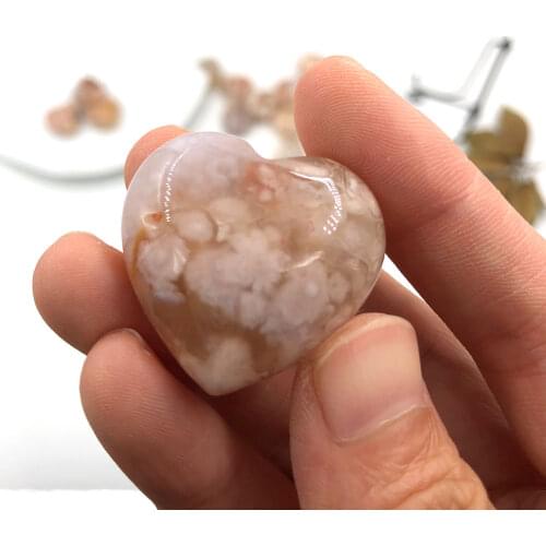 1pc Random Natural Flower Agate Loving Heart Quartz Crystal Sakura Healing Stone Carving Reiki Crafts Gemstone Pendant Gift