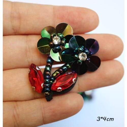 5pcs/lot cute Flower beaded patches for clothing Handmade floral Rhinestone patch for clothes parches bordados para ropa