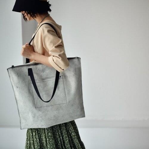 Vendange Womens Bag Genuine Leather Large Capacity Lady Bag Simple Fashion Shoudler Bag 2657