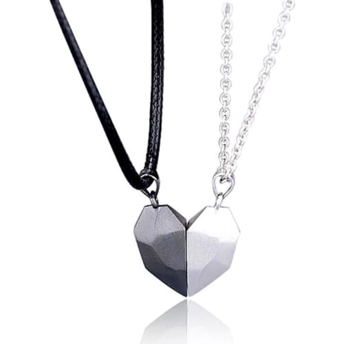 2Pcs Minimalist Lovers Matching Friendship Heart Pendant Couple Magnetic Distance Faceted Heart Pendant Necklace Jewelry