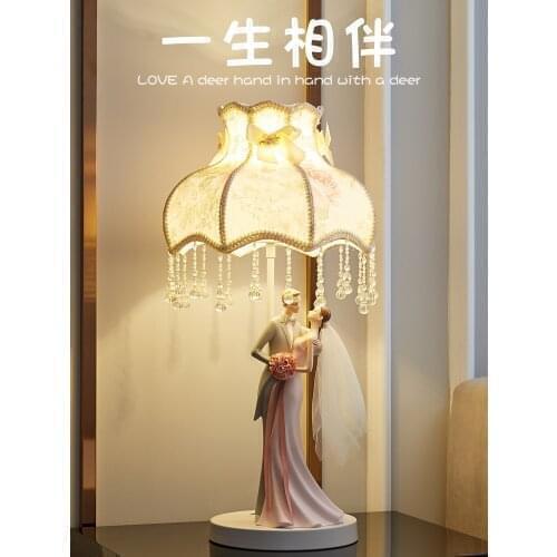 Wedding gift wedding gift wedding room decoration bedroom bedside lamp Creative Wedding Doll table lamp