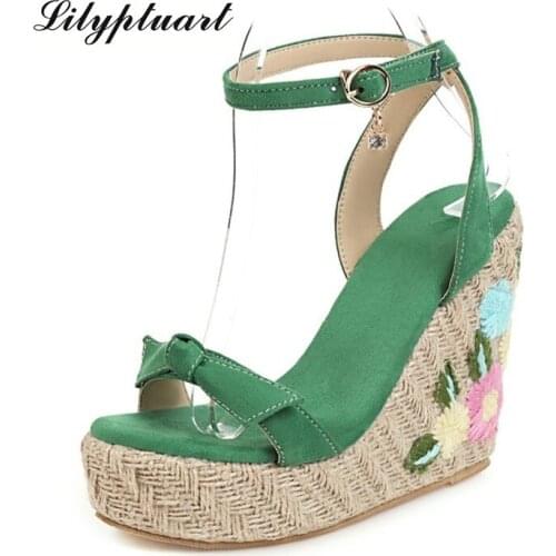 Best selling womens comfortable sexy flower high heels 2020 wedges womens sandals casual anti-slip fashion sandals