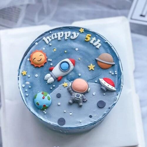 6pcs/Set Boy Theme Birthday Party Decorations Space Astronaut Space Universe Starry Sky CakeResin Dress Up Happy First Birthday