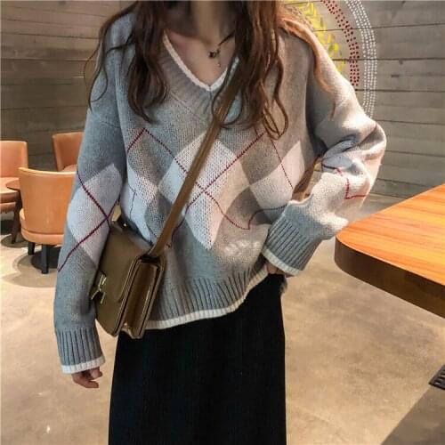 Autumn new Korean loose college style v-neck plaid long-sleeved sweater women